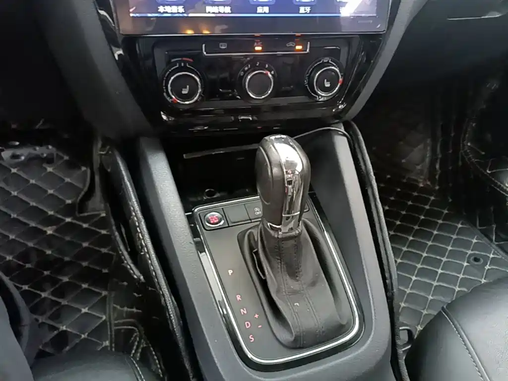 Volkswagen Sagitar 2017 180TSI Auto Exclusive Edition