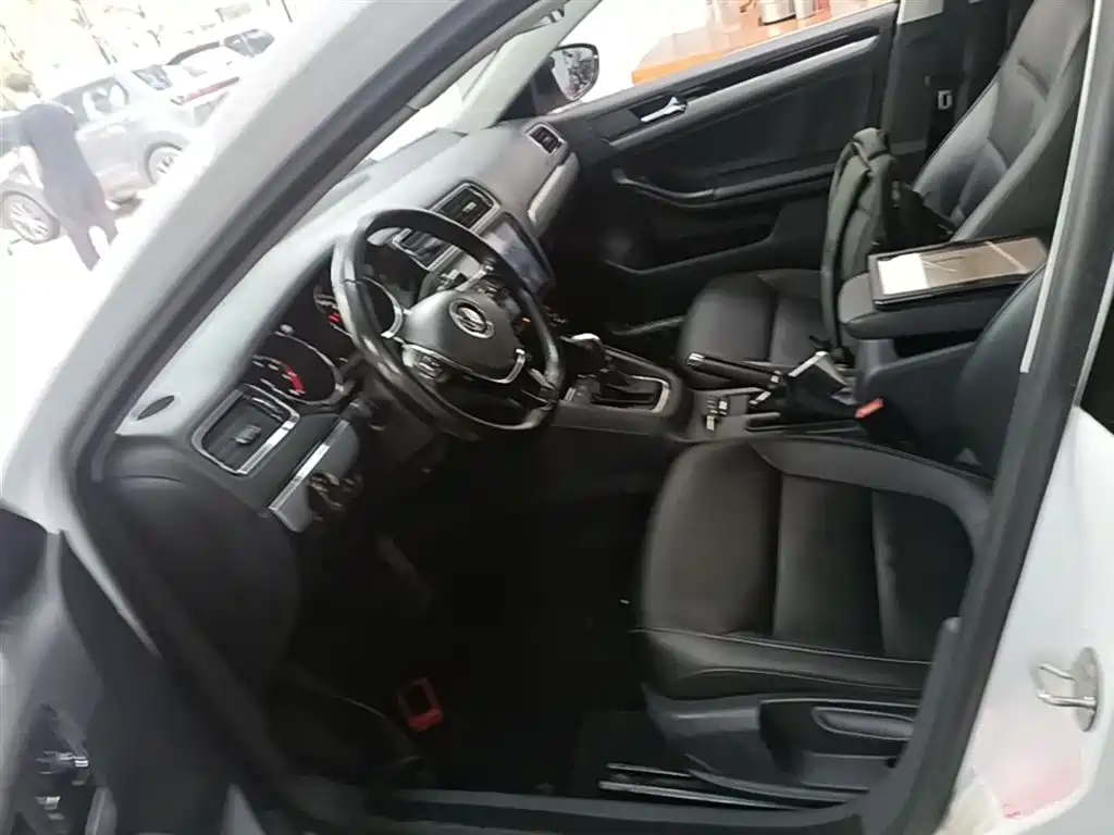 Volkswagen Sagitar 2017 180TSI Auto Exclusive Edition