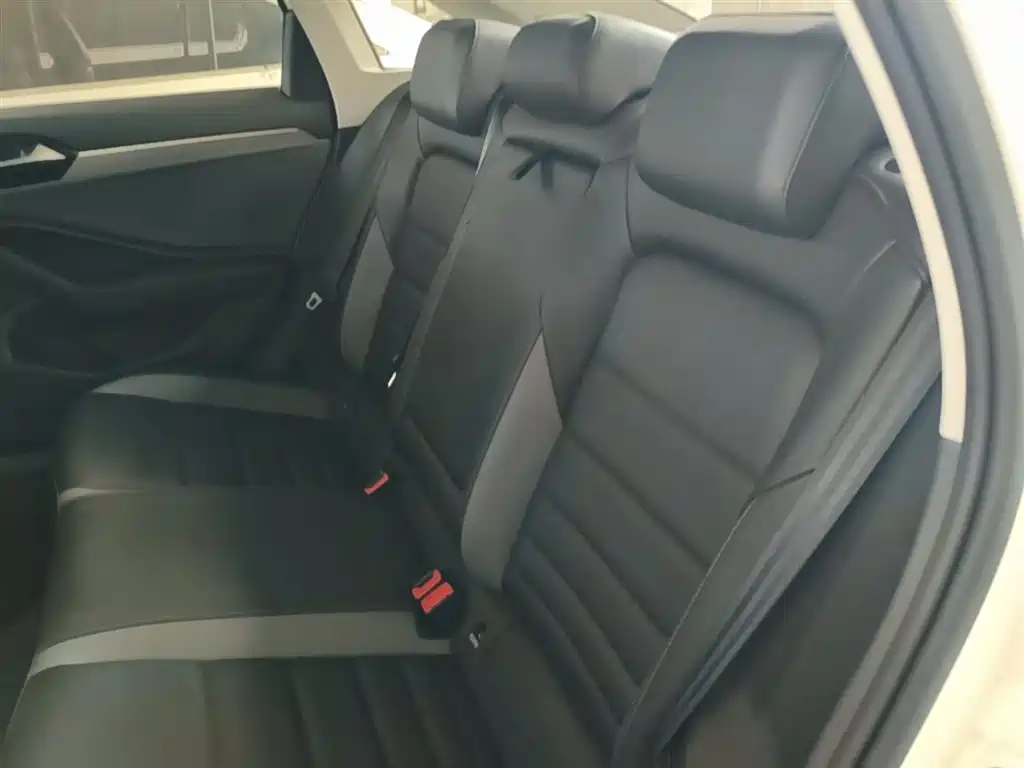 Volkswagen Sagitar 2022 280TSI DSG Surpassing Edition