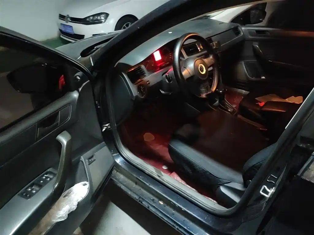 Volkswagen Santana 2015 1.6L Automatic Trend Edition