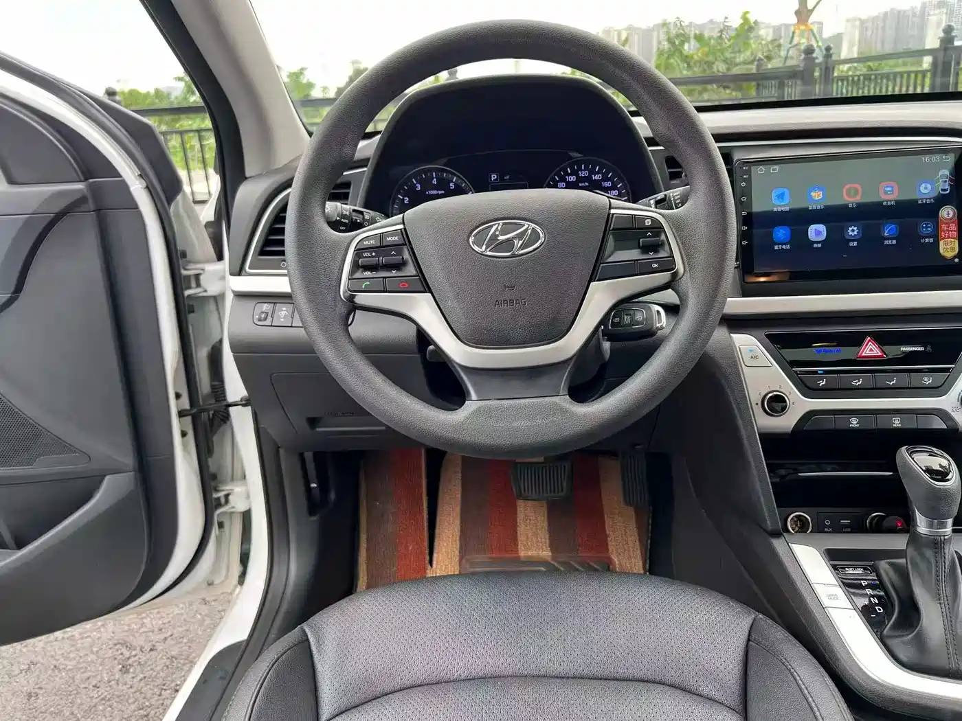 Hyundai Elantra 2016 Model 1.6L Automatic Smart Elite