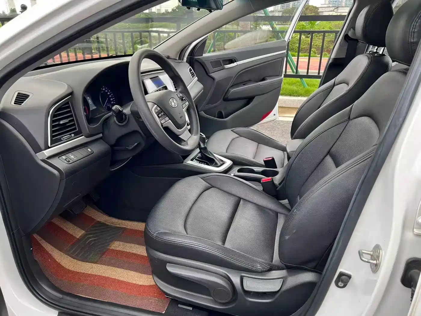 Hyundai Elantra 2016 Model 1.6L Automatic Smart Elite