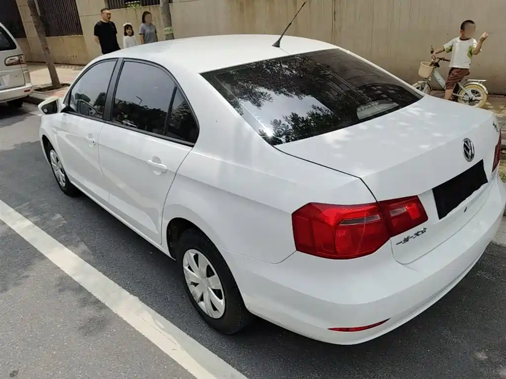 Volkswagen Jetta 2015 Quality Edition 1.4L Manual Fashion