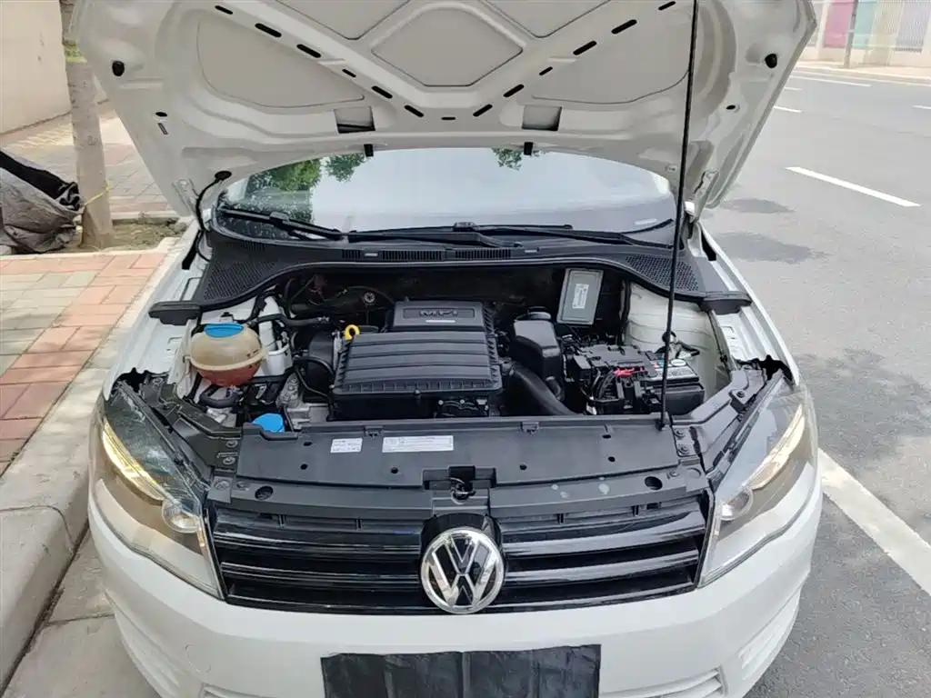 Volkswagen Jetta 2015 Quality Edition 1.4L Manual Fashion