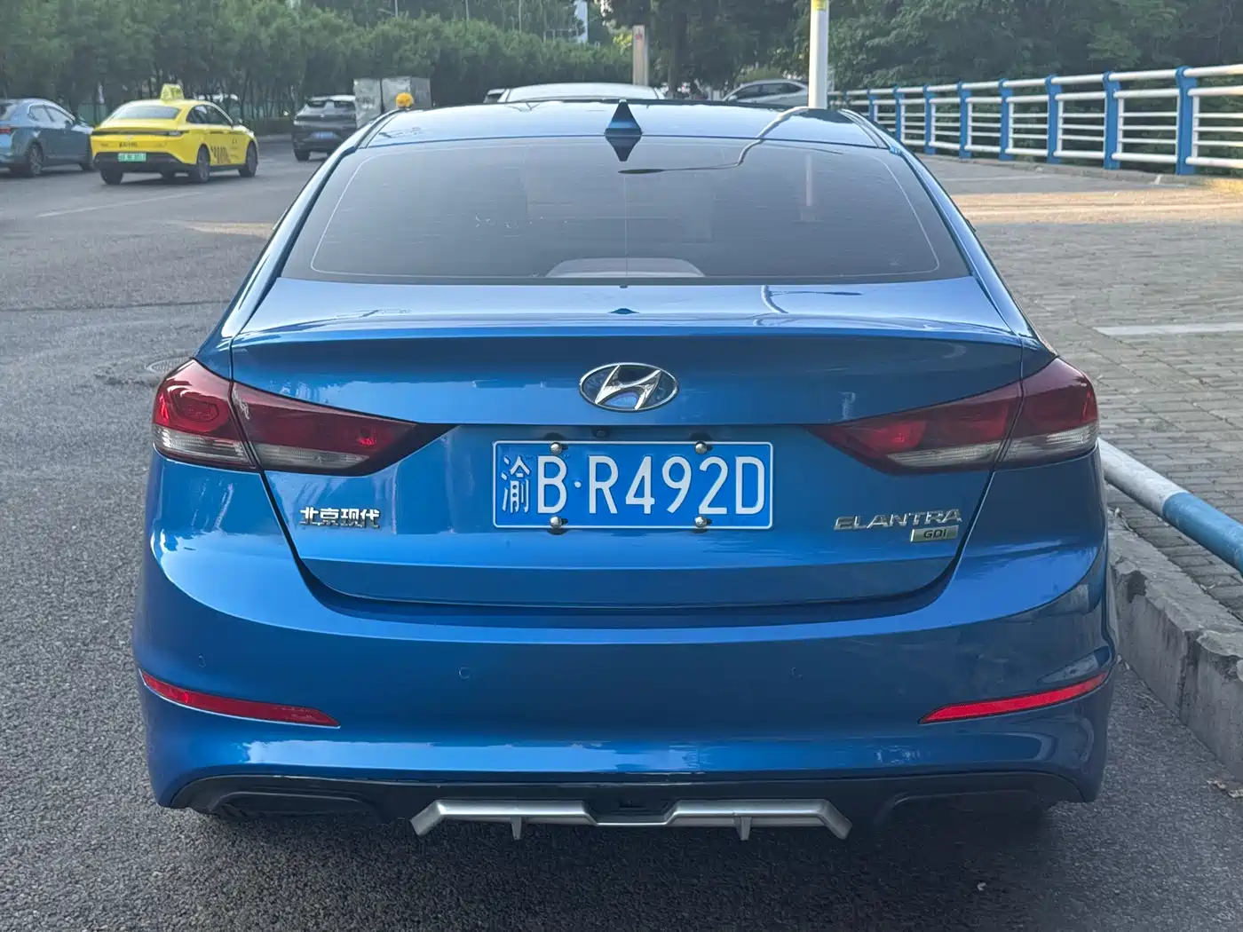 Hyundai Elantra 2016 1.6L Auto Smart·Luxury Edition