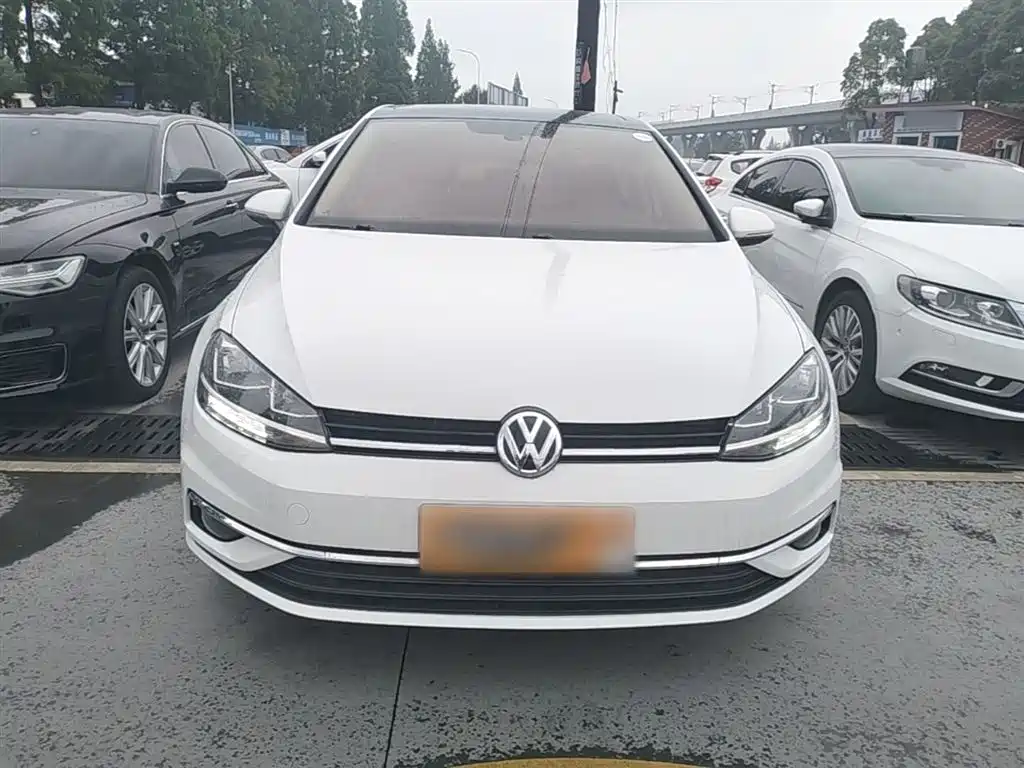 Volkswagen Golf 2020 Beloved Edition 280TSI DSG Comfort