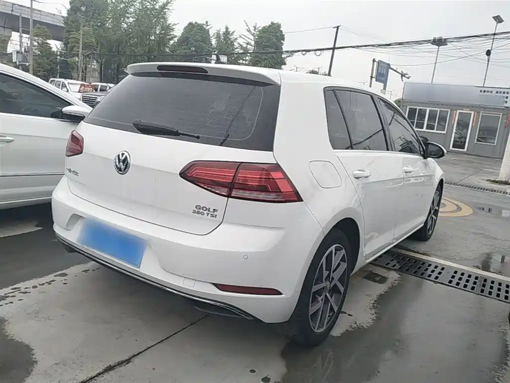Volkswagen Golf 2020 Beloved Edition 280TSI DSG Comfort
