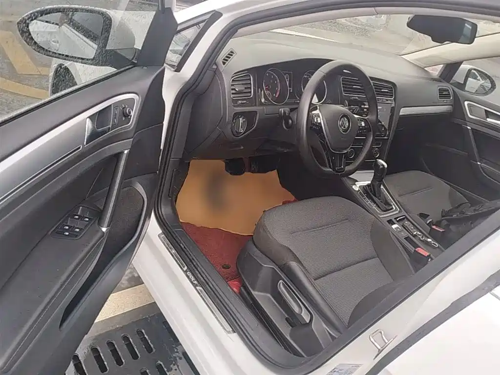 Volkswagen Golf 2020 Beloved Edition 280TSI DSG Comfort