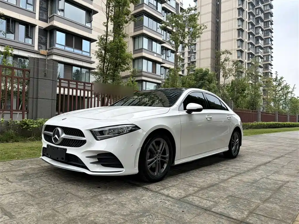 Mercedes-Benz Mercedes-Benz A-Class 2020 Facelift A 180 L Sport Sedan