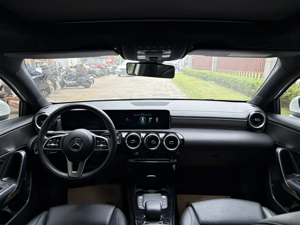 Mercedes-Benz Mercedes-Benz A-Class 2020 Facelift A 180 L Sport Sedan