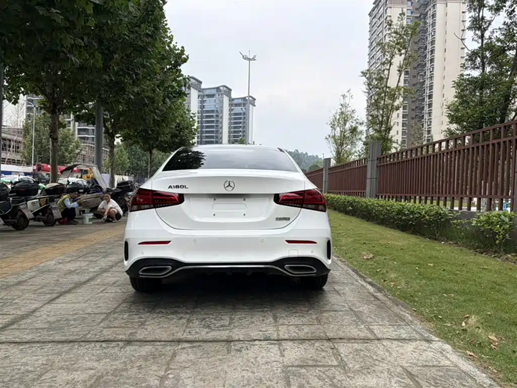 Mercedes-Benz Mercedes-Benz A-Class 2020 Facelift A 180 L Sport Sedan