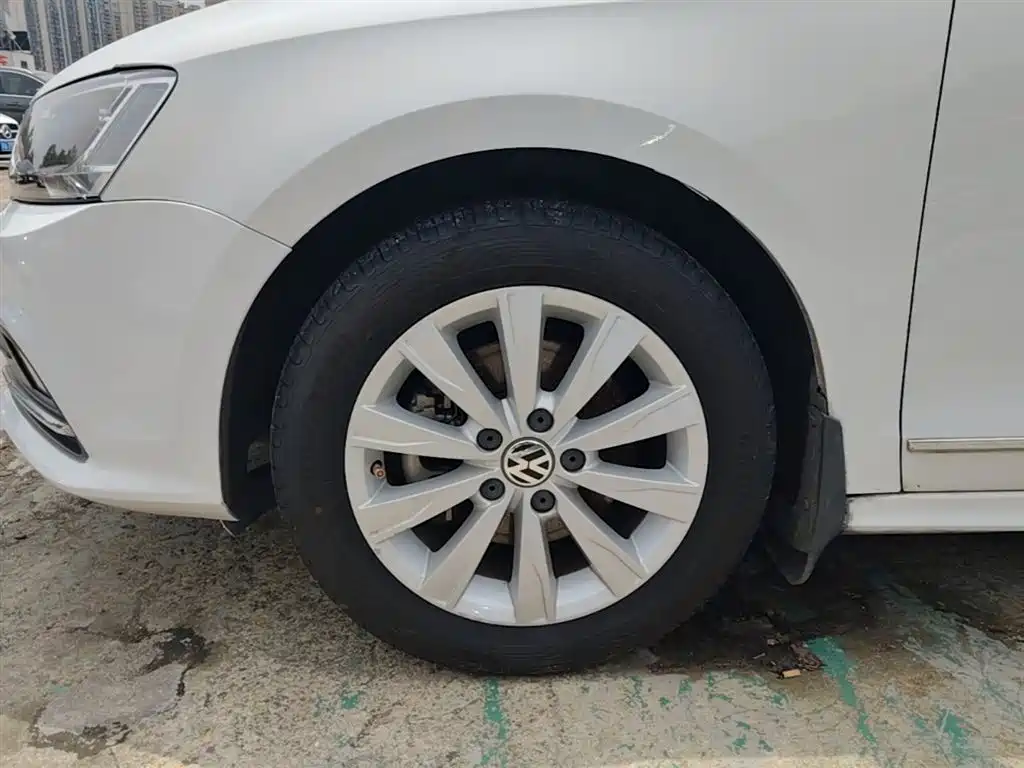 Volkswagen Sagitar 2016 230TSI 25th Anniversary Edition