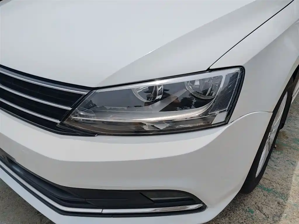 Volkswagen Sagitar 2016 230TSI 25th Anniversary Edition