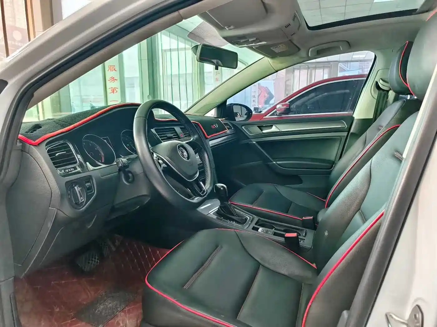 Volkswagen Golf 2016 1.6L Automatic Comfort
