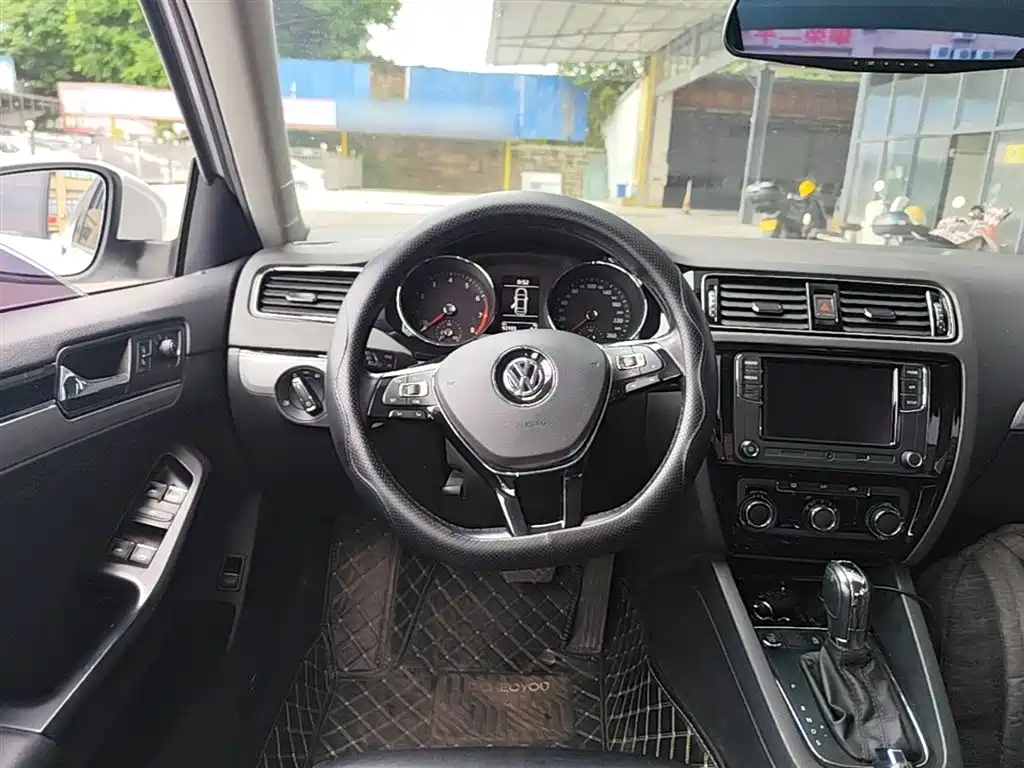 Volkswagen Sagitar 2018 280TSI DSG Spark Edition