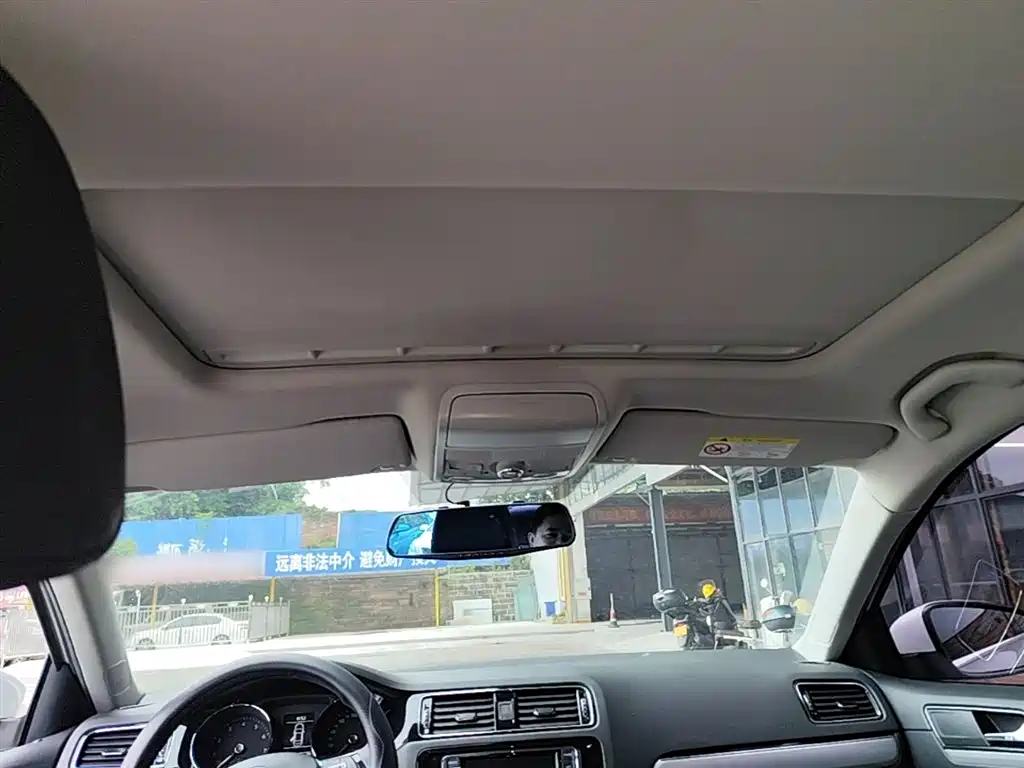 Volkswagen Sagitar 2018 280TSI DSG Spark Edition