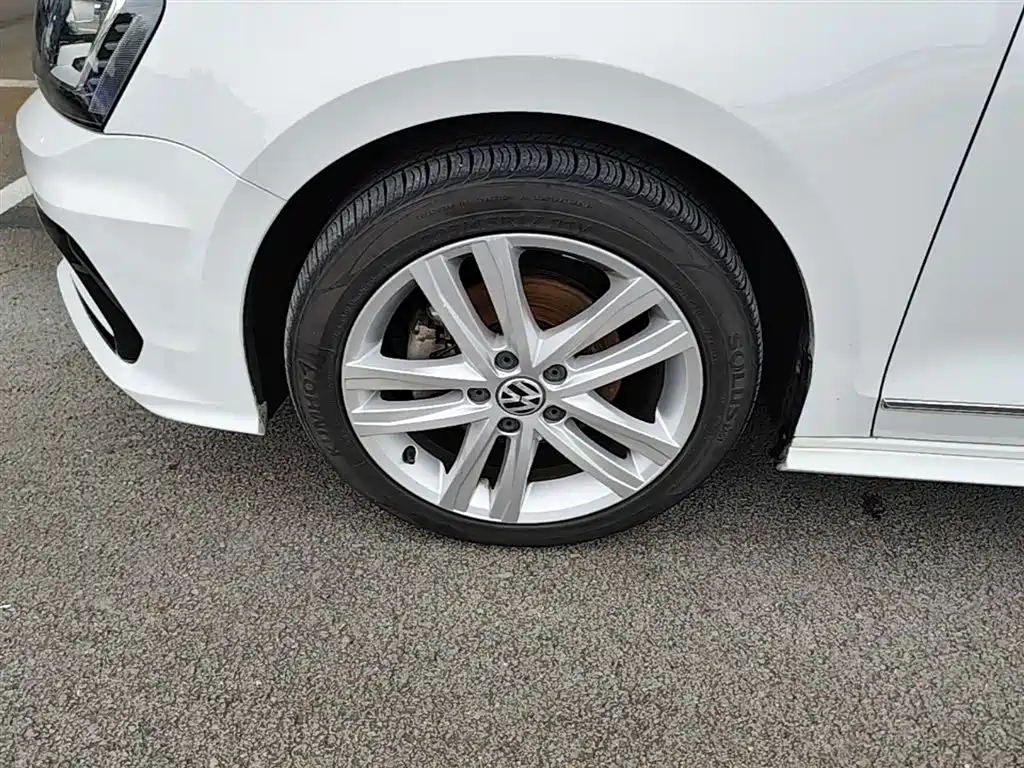Volkswagen Sagitar 2018 280TSI DSG Spark Edition