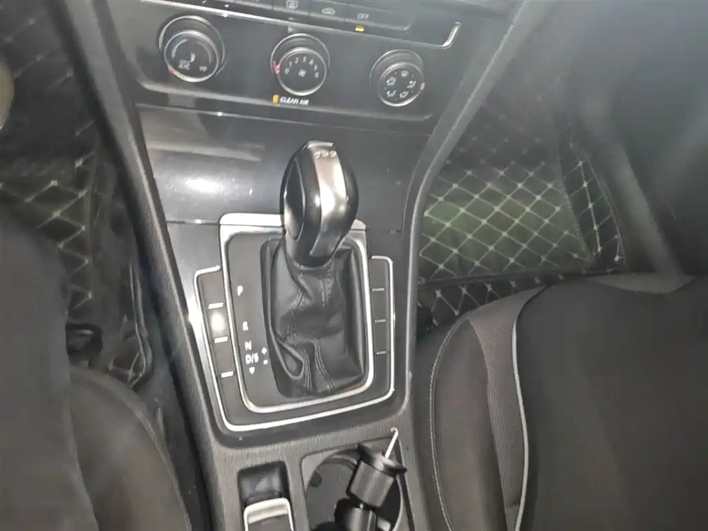 Volkswagen Golf 2019 200TSI DSG Comfort Progressive China VI