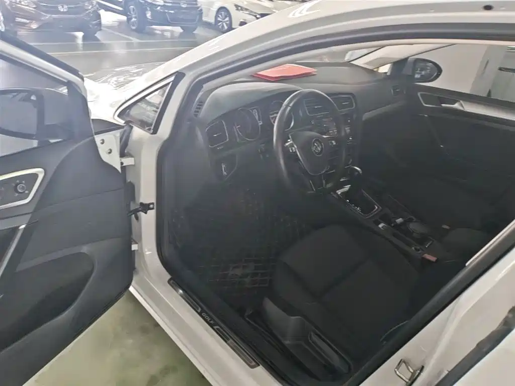 Volkswagen Golf 2019 200TSI DSG Comfort Progressive China VI