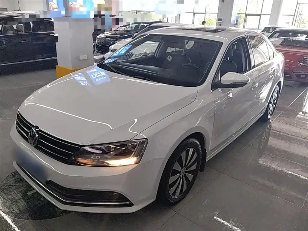Volkswagen Sagitar 2018 180TSI DSG Premium Edition