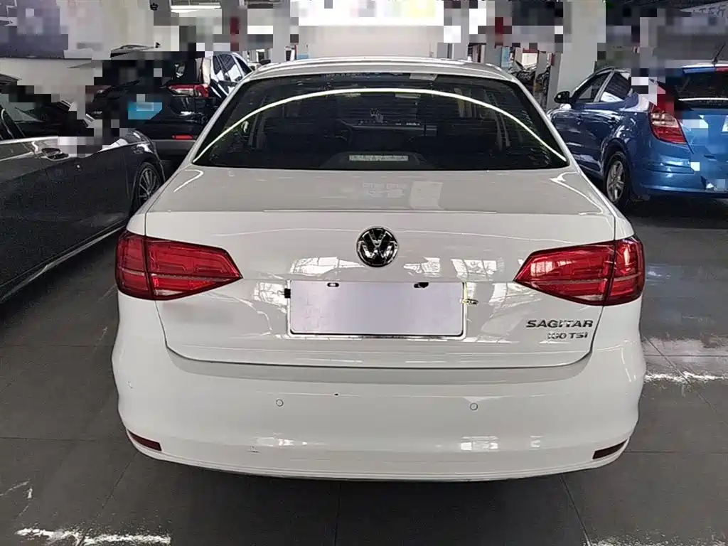 Volkswagen Sagitar 2018 180TSI DSG Premium Edition