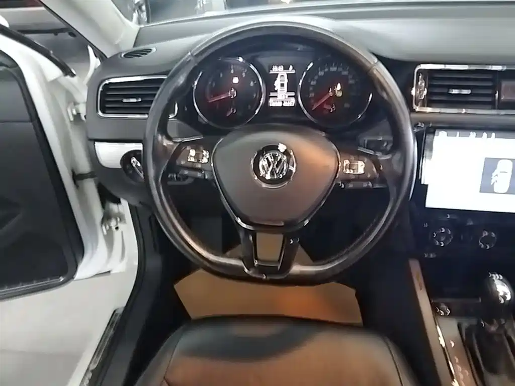 Volkswagen Sagitar 2018 180TSI DSG Premium Edition