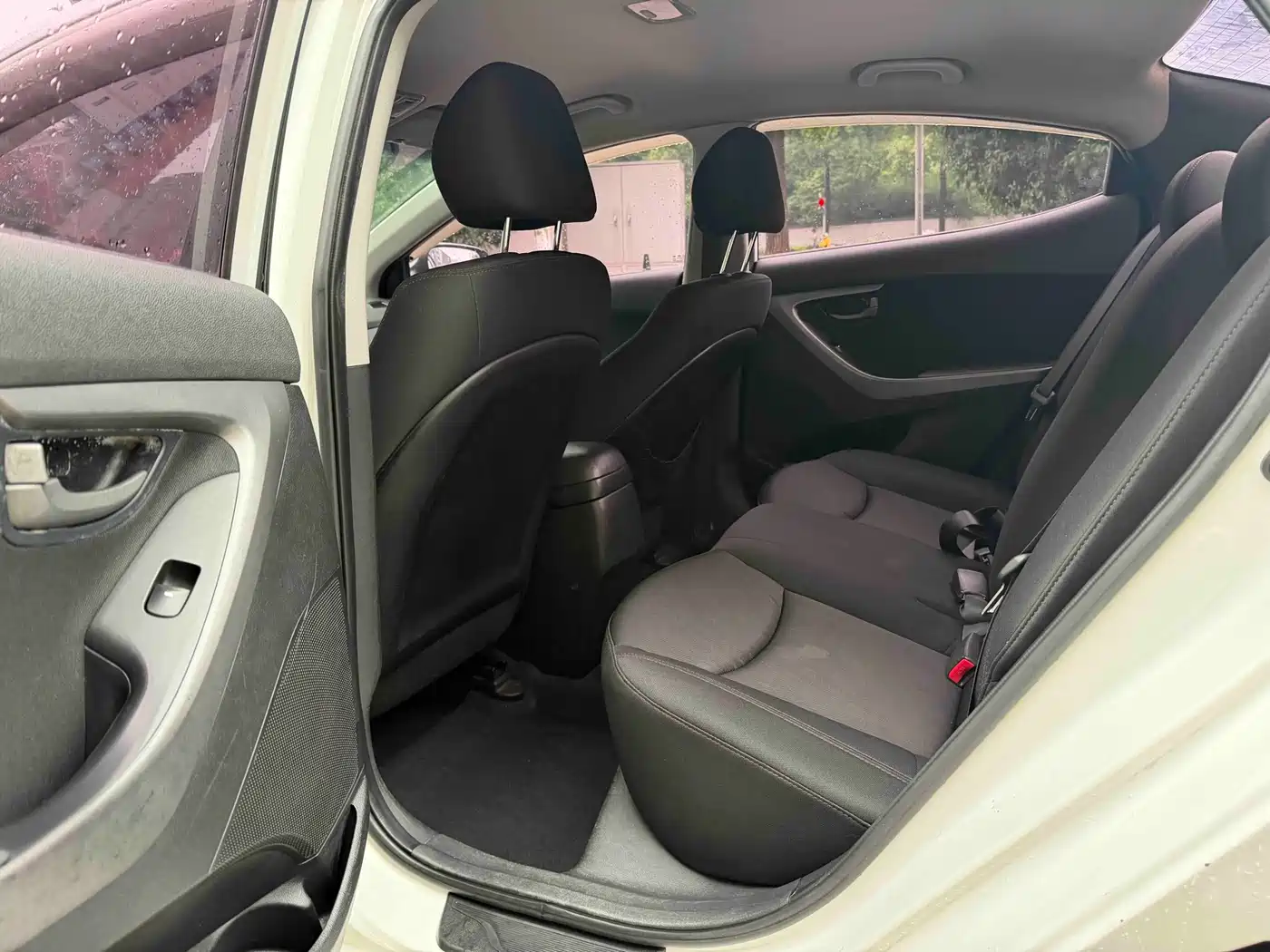 Hyundai Langdong 2015 1.6L Auto Trend