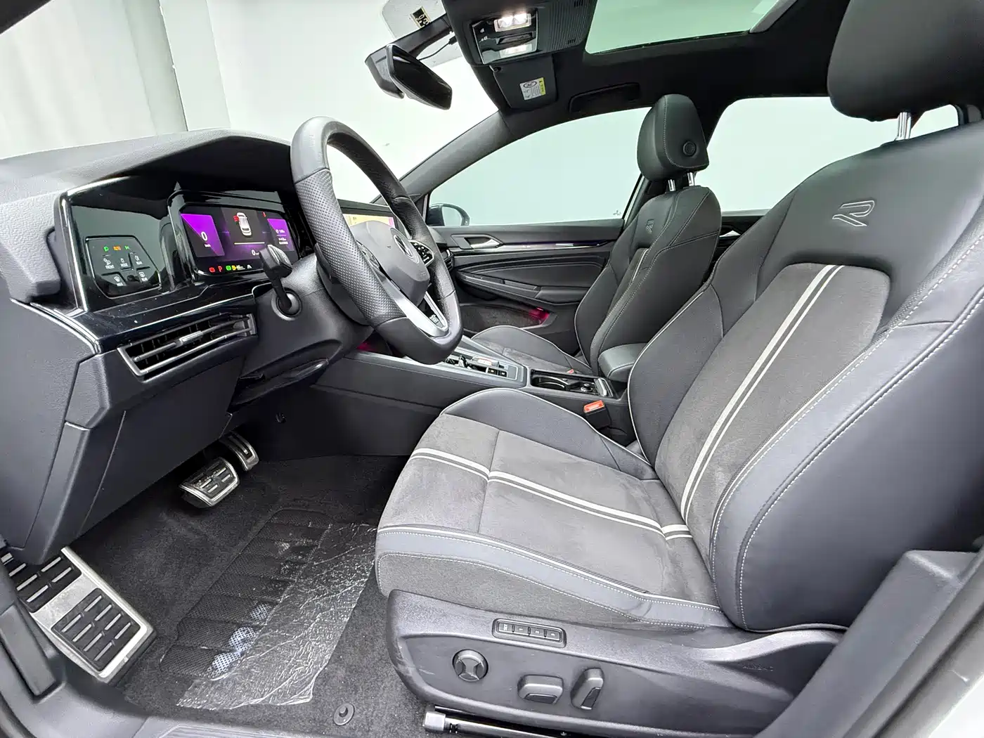 Volkswagen Golf 2023 280TSI DSG R-Line Lite