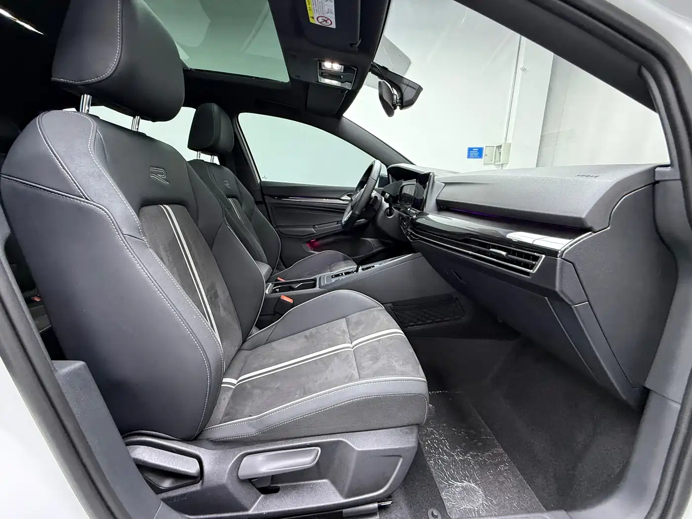 Volkswagen Golf 2023 280TSI DSG R-Line Lite