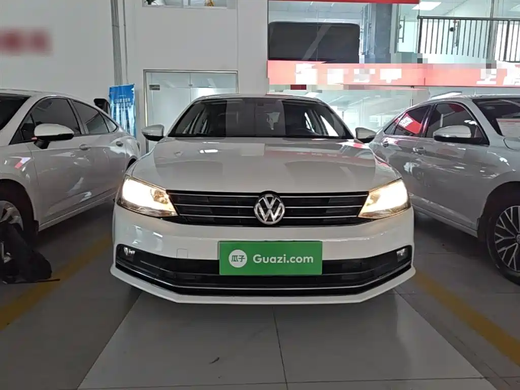 Volkswagen Sagitar 2018 1.6L Automatic Comfort