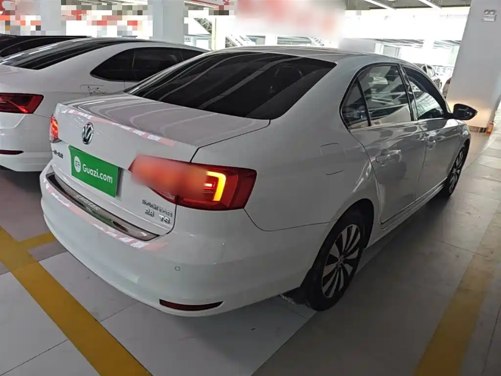 Volkswagen Sagitar 2018 1.6L Automatic Comfort