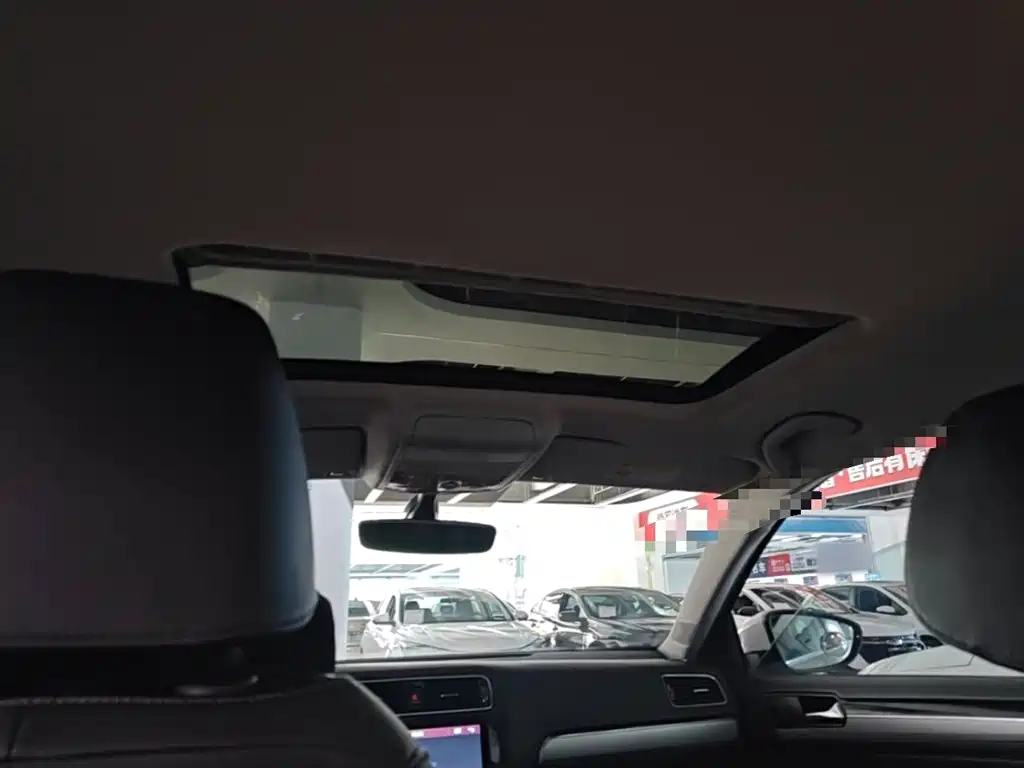 Volkswagen Sagitar 2018 1.6L Automatic Comfort