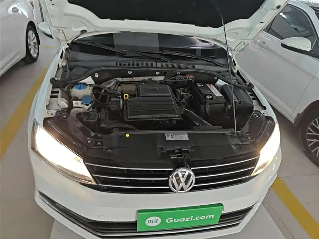 Volkswagen Sagitar 2018 1.6L Automatic Comfort