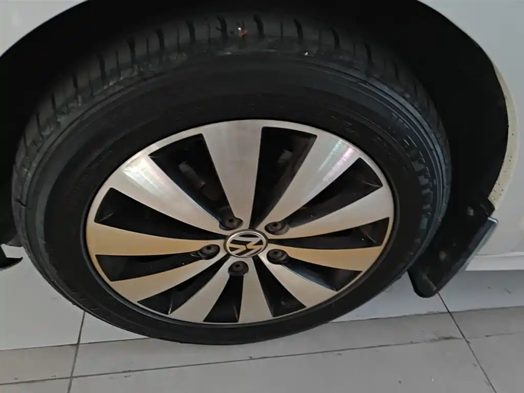 Volkswagen Sagitar 2018 1.6L Automatic Comfort