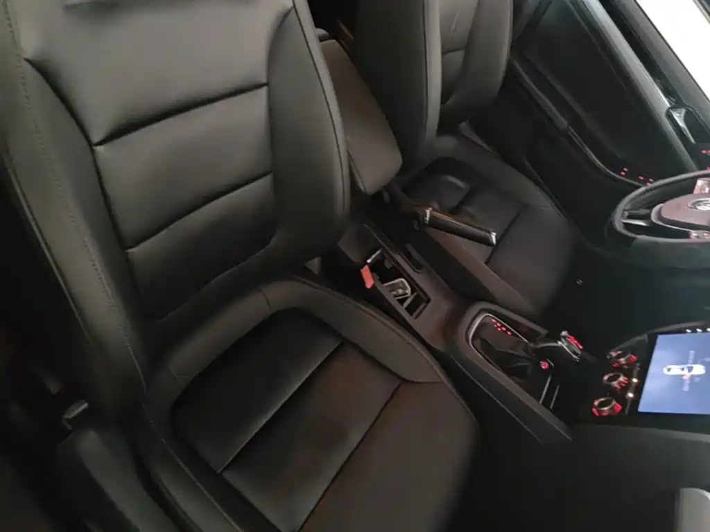 Volkswagen Sagitar 2018 1.6L Automatic Comfort
