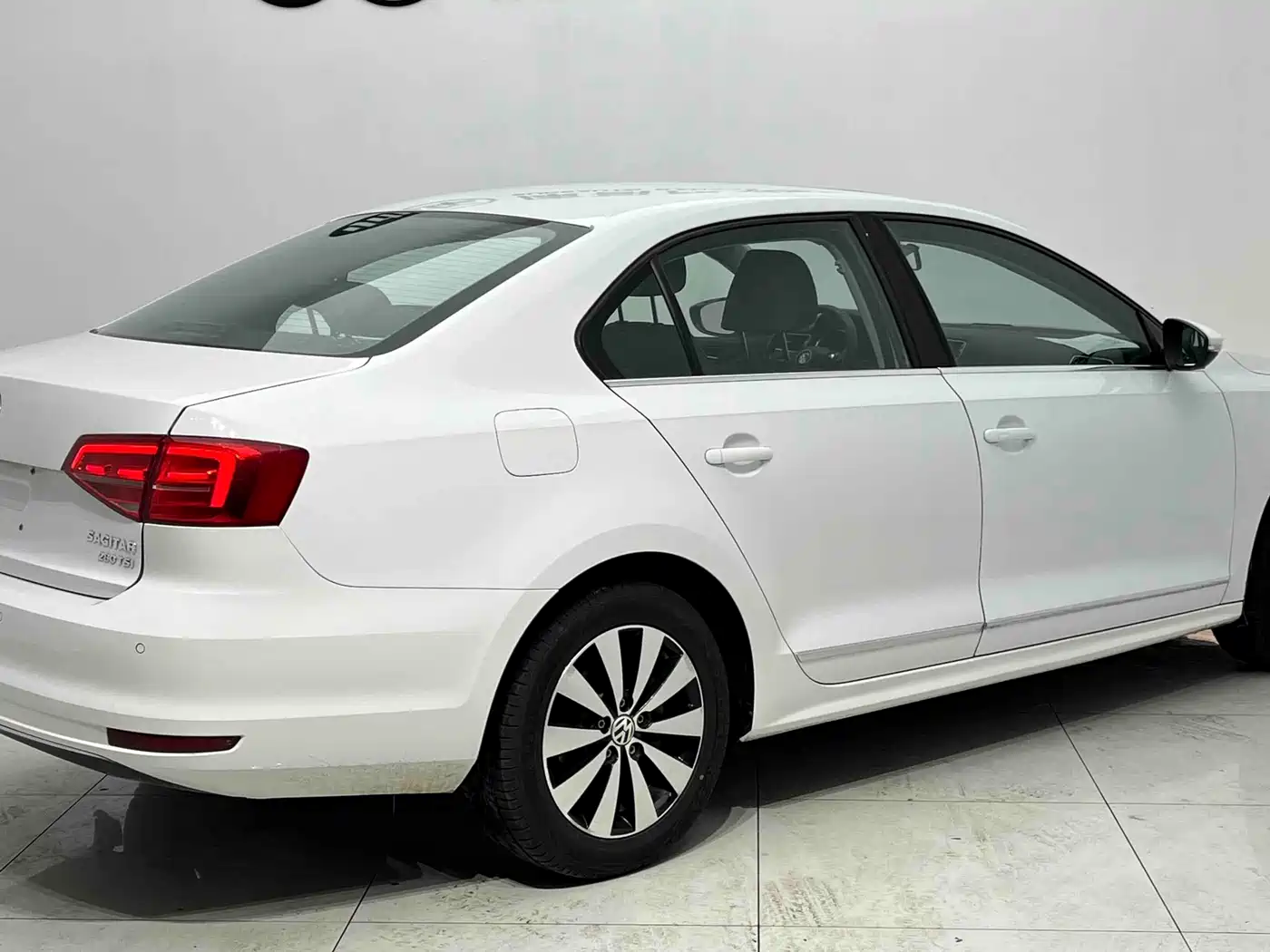 Volkswagen Sagitar 2018 280TSI DSG Comfort