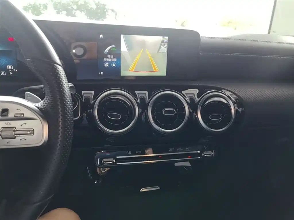 Mercedes-Benz Mercedes-Benz A-Class 2019 A 180 L Sport Sedan