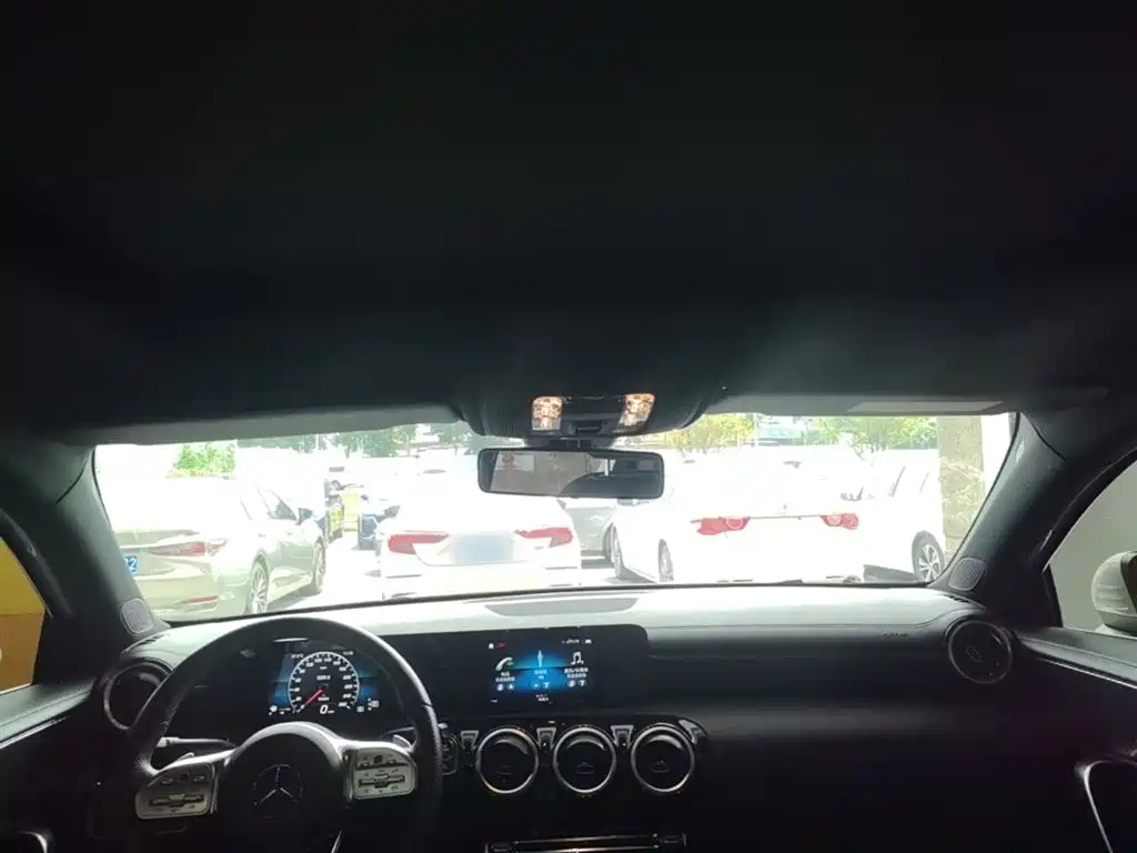 Mercedes-Benz Mercedes-Benz A-Class 2019 A 180 L Sport Sedan