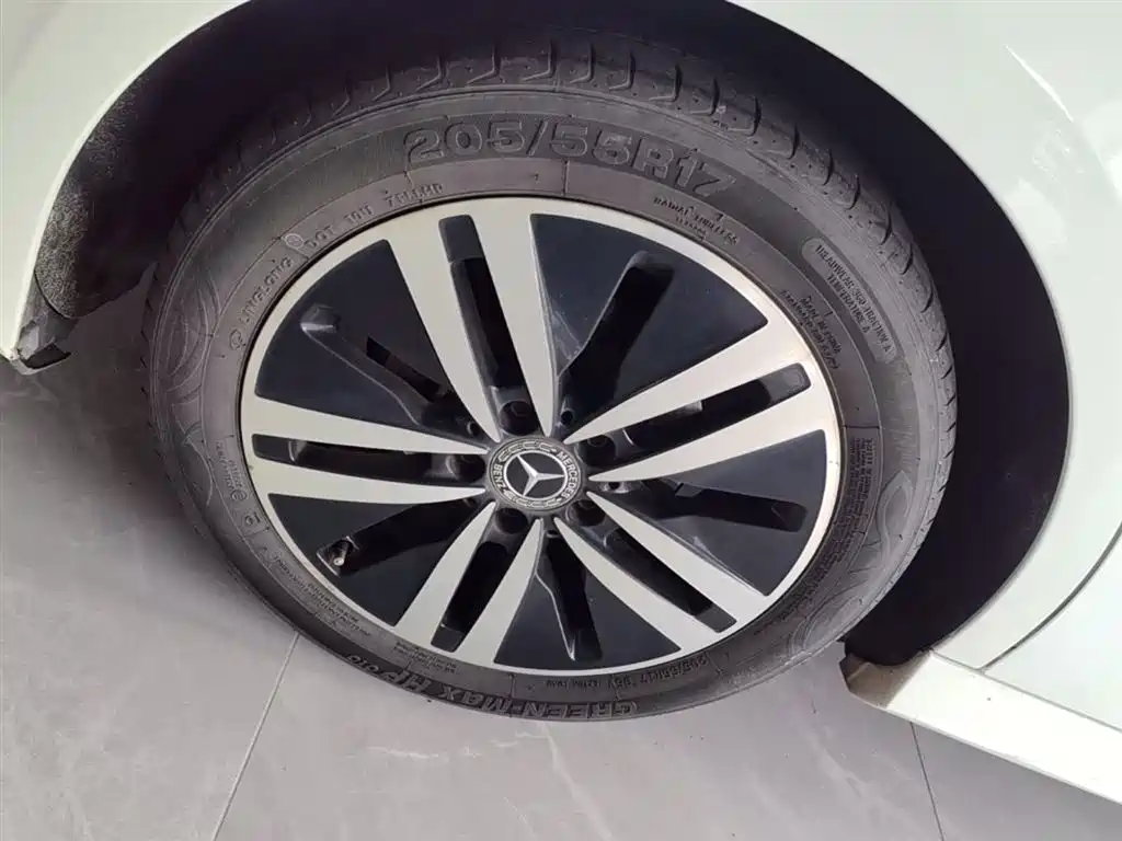 Mercedes-Benz Mercedes-Benz A-Class 2019 A 180 L Sport Sedan
