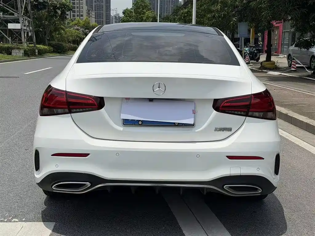 Mercedes-Benz Mercedes-Benz A-Class 2019 A 180 L Sport Sedan