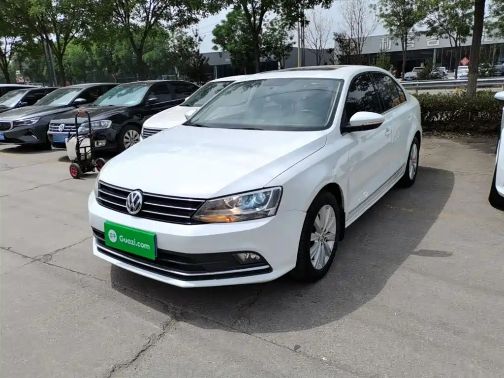 Volkswagen Sagitar 2016 230TSI 25th Anniversary Edition