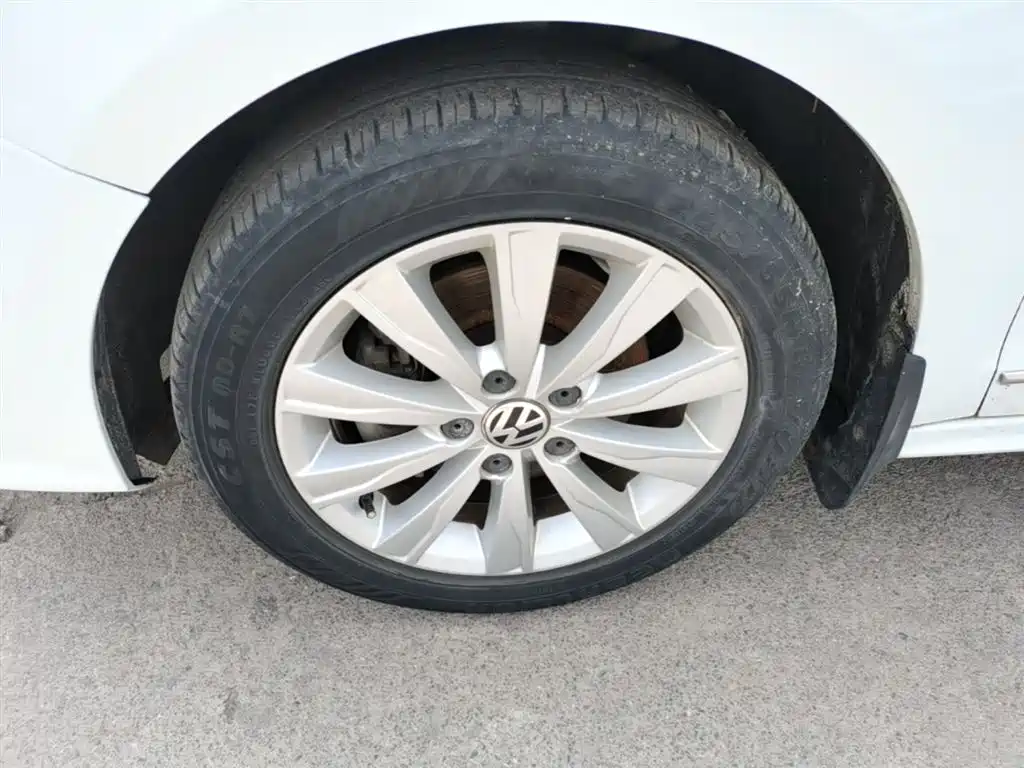 Volkswagen Sagitar 2016 230TSI 25th Anniversary Edition