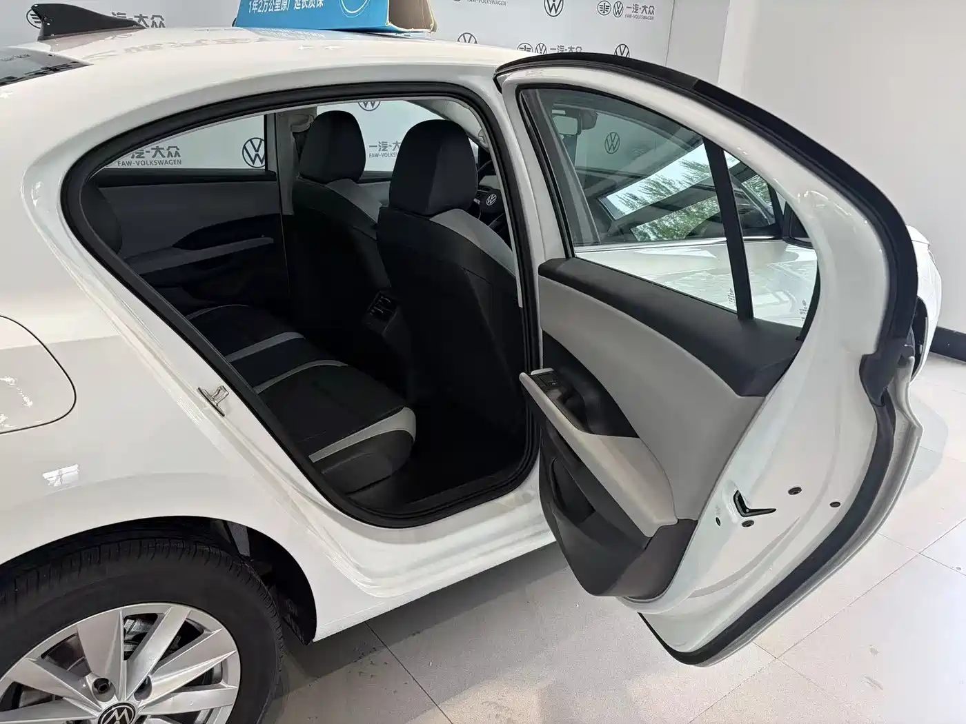 Volkswagen Sagitar 2026 S 1.5L Base Model