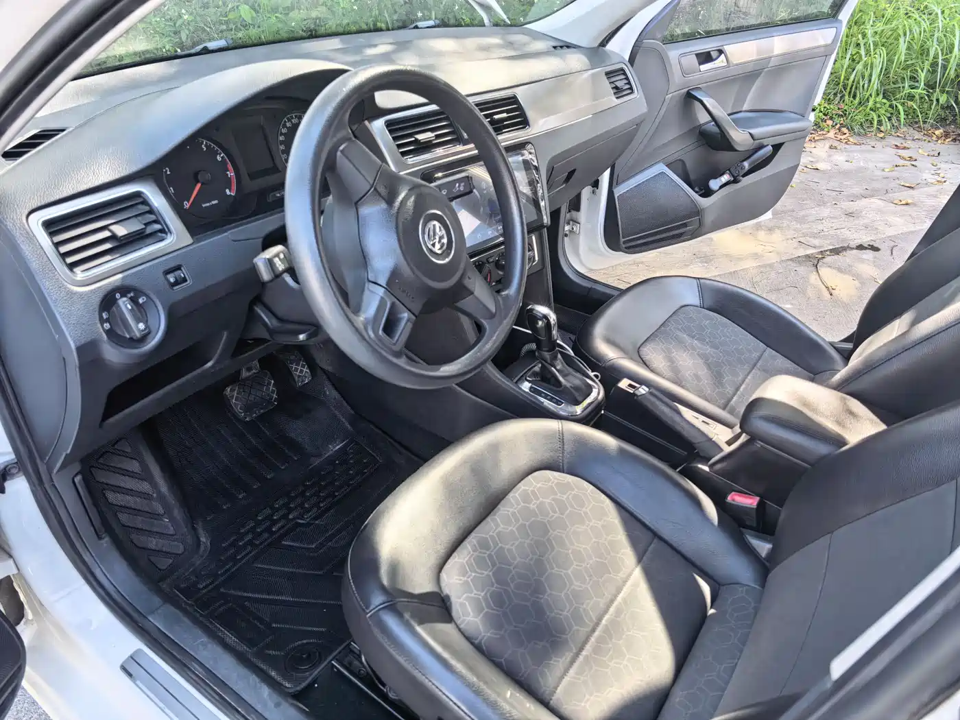 Volkswagen Santana 2015 1.6L Automatic Comfort Edition