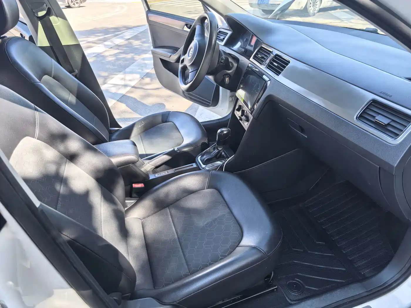 Volkswagen Santana 2015 1.6L Automatic Comfort Edition