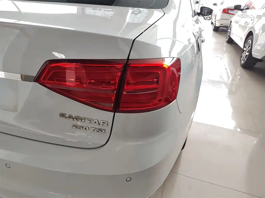 Volkswagen Sagitar 2017 230TSI Automatic Comfort