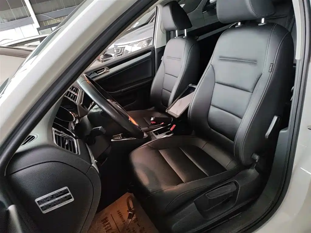 Volkswagen Sagitar 2017 230TSI Automatic Comfort