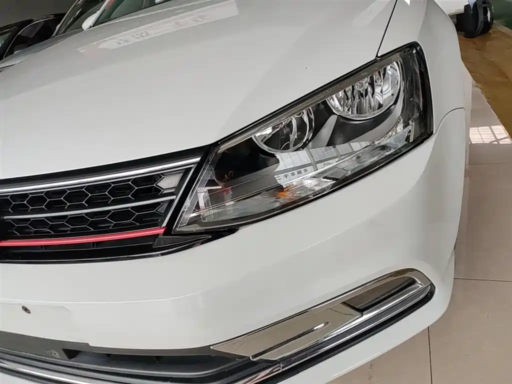 Volkswagen Sagitar 2017 230TSI Automatic Comfort