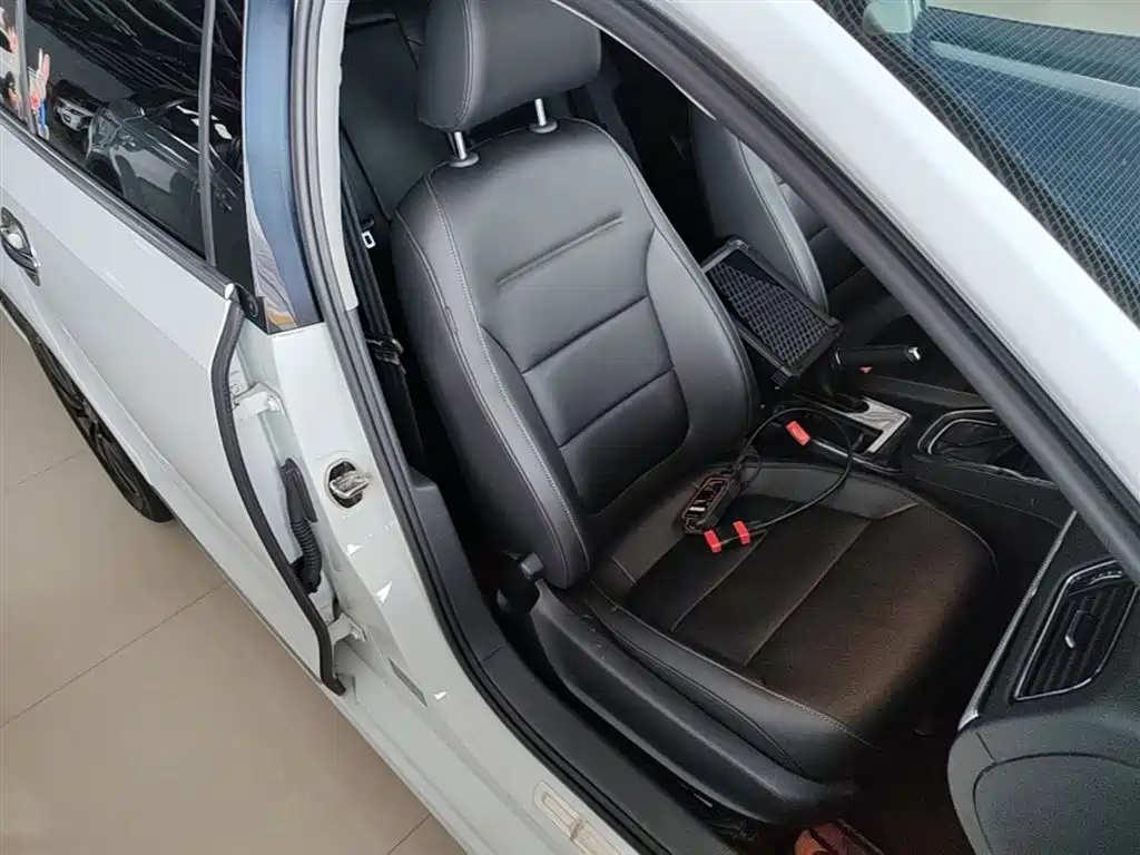 Volkswagen Sagitar 2017 230TSI Automatic Comfort
