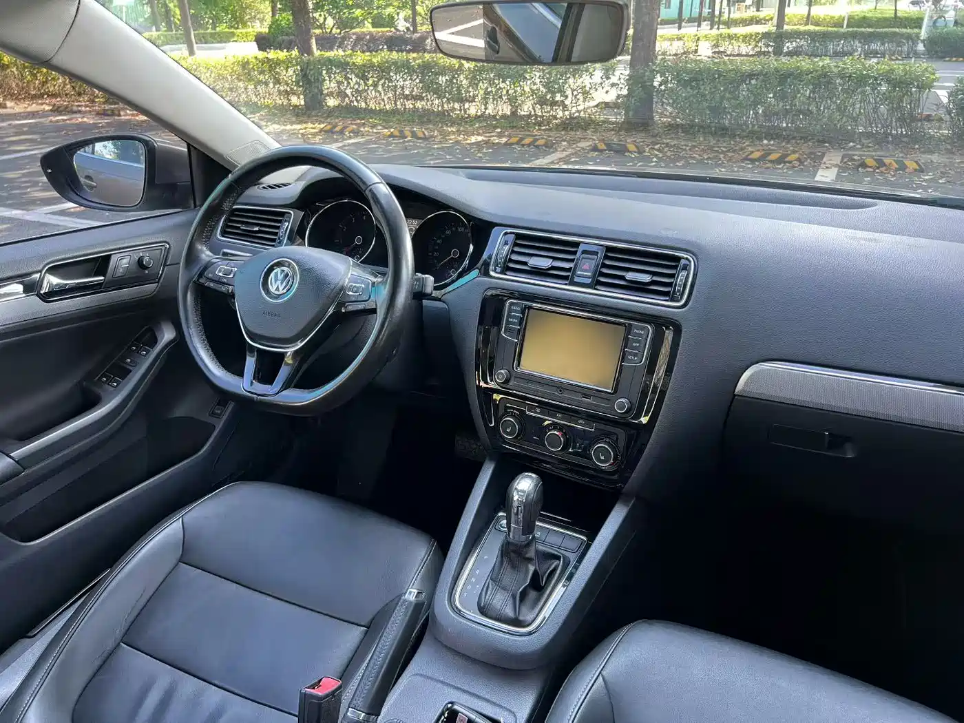 Volkswagen Sagitar 2017 180TSI Automatic Leading